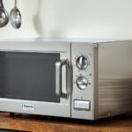 High-performance microwave oven - Panasonic NE-1027 - 1000 W - 22 Lt.